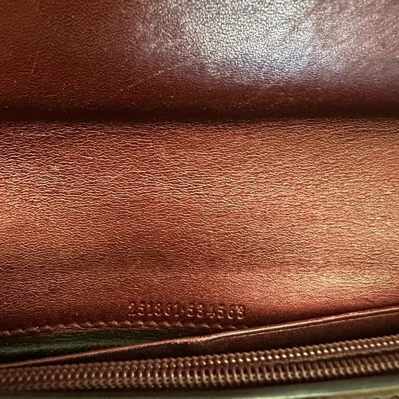 Gucci Long Wallet with lovely GG heart ♥️ - Picture 9 of 14